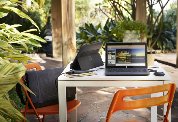 HP EliteDisplay S140u | 14" | 1600x900 | TN | 8 ms | Black