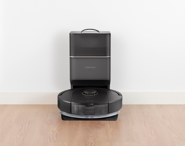 Roborock Q5 Pro+ - robot vacuum cleaner, black + RoboDock Plus