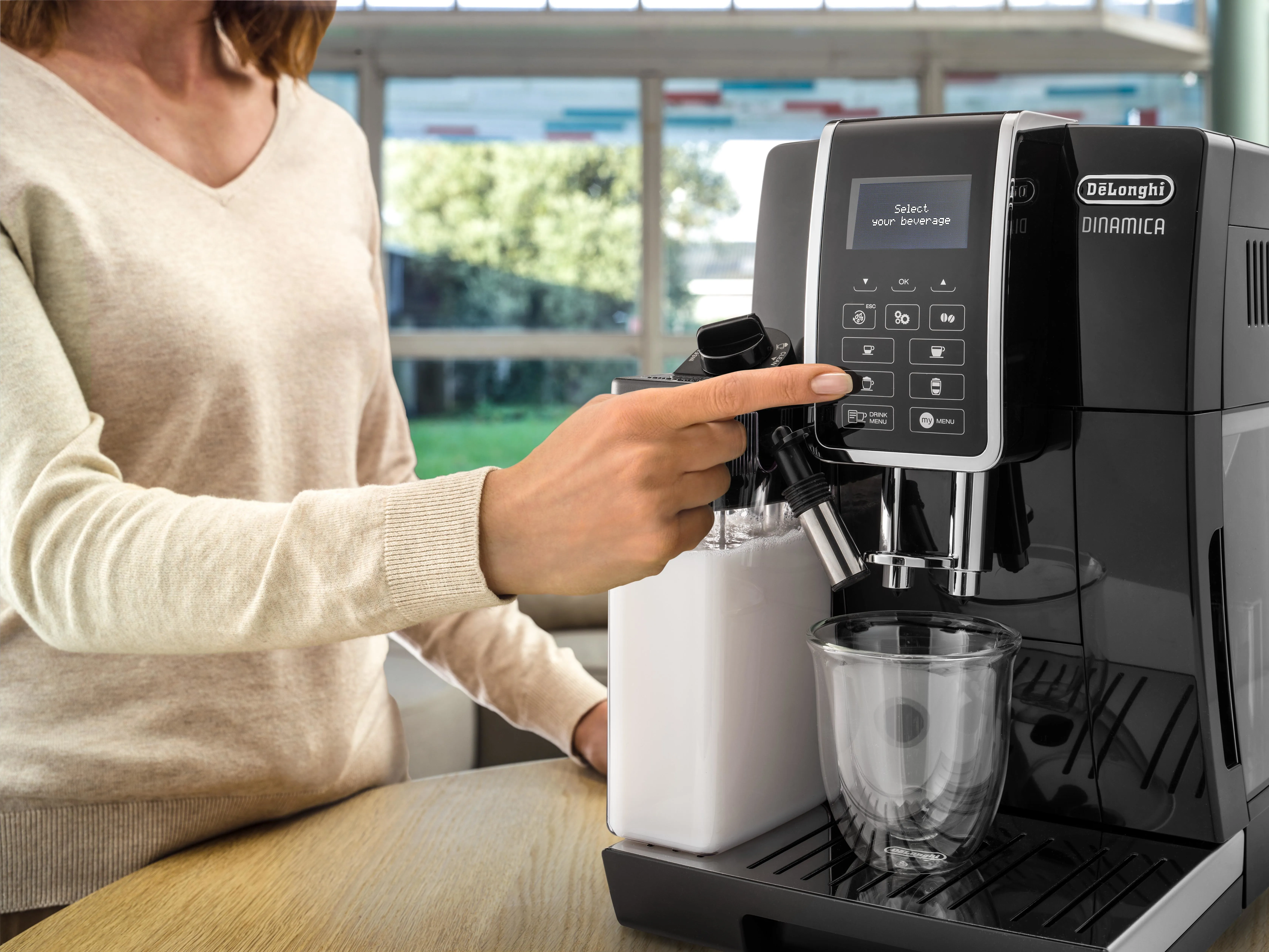 Delonghi Dinamica ECAM 356.57 - espressomaskin, Svart