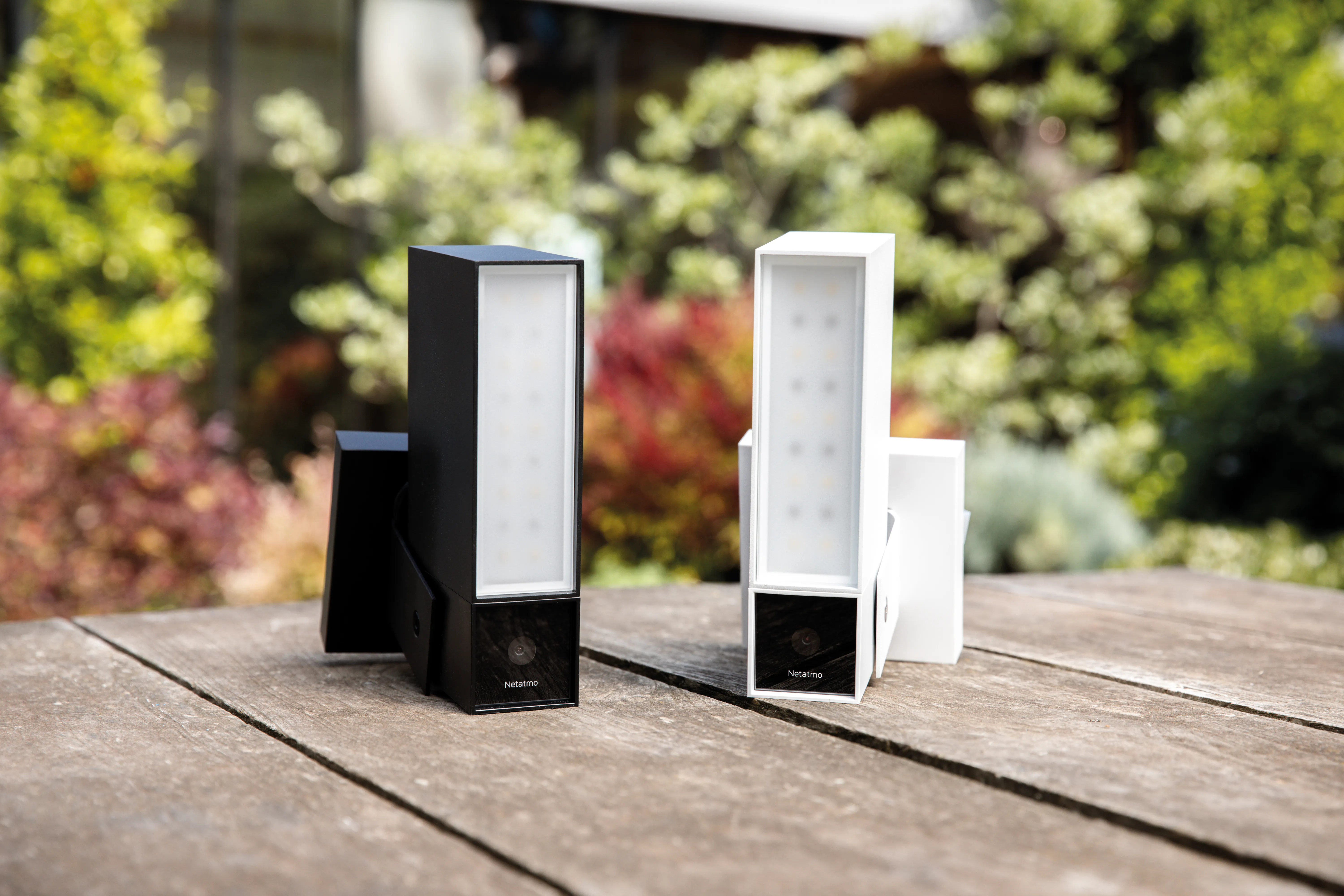Netatmo Smart utomhuskamera med siren - Säkerhetskamera för utomhusbruk med detektering av människor, bilar och djur