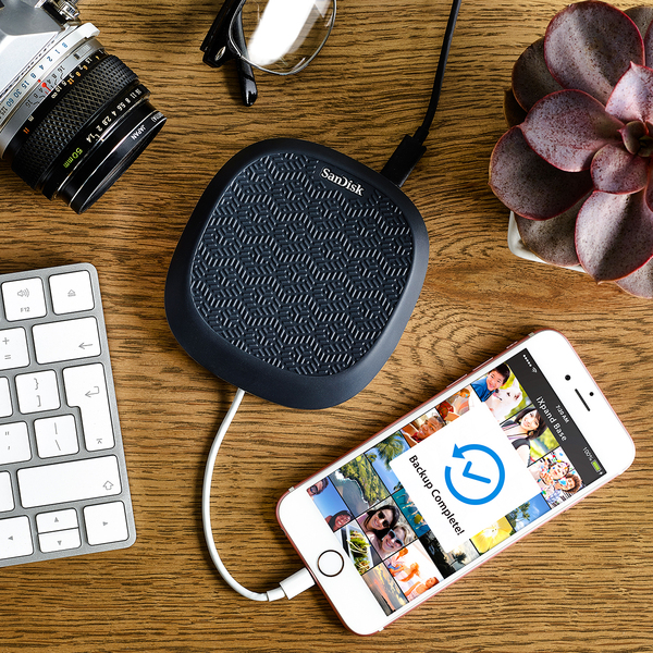 SANDISK iXpandTM Base 256GB EU adapter