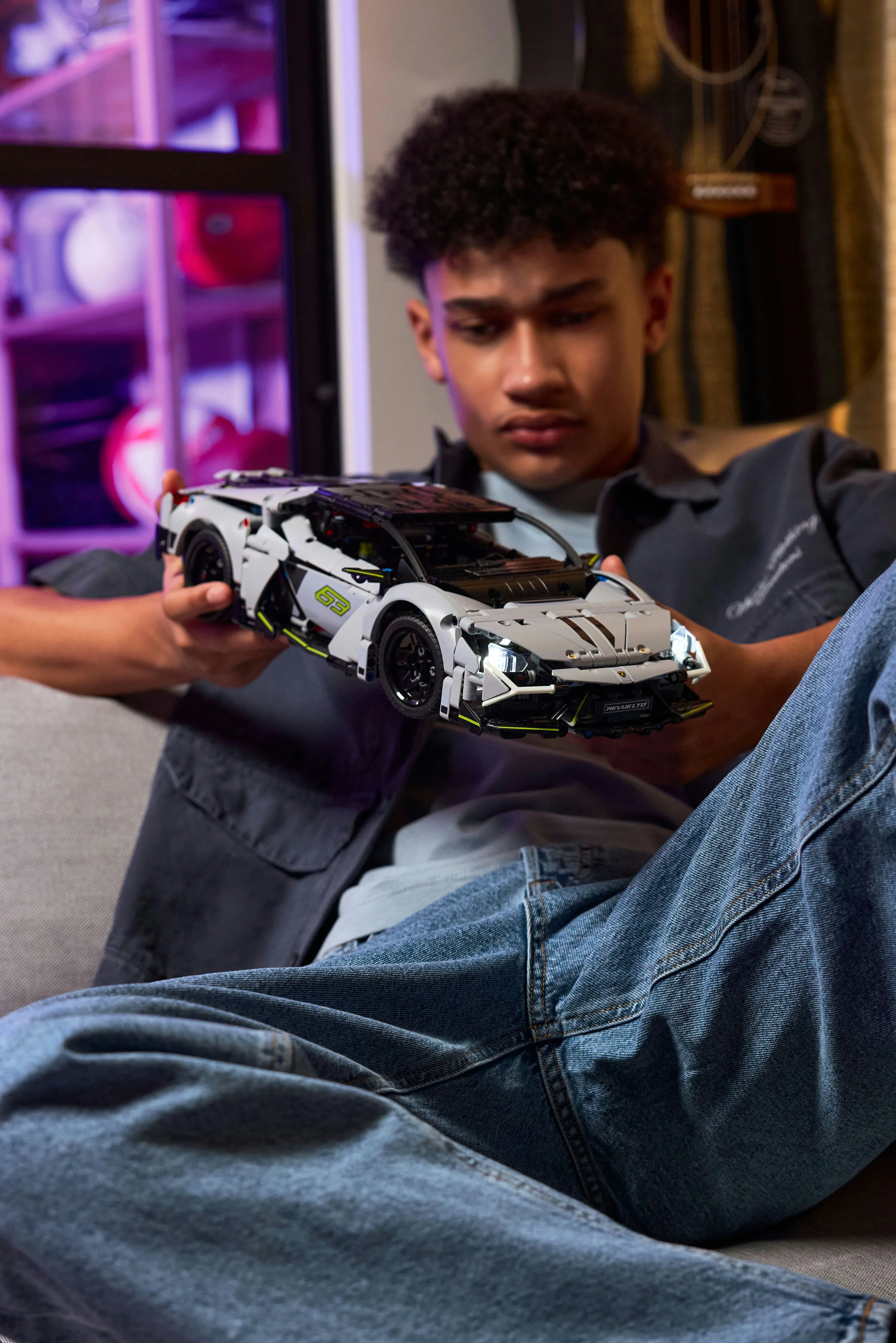 LEGO Technic Lamborghini Revuelto supersportbil 42214 LEGO Technic Lamborghini Revuelto supersportbil 42214