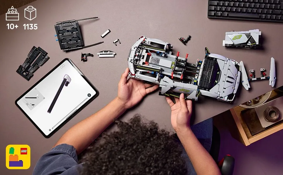 LEGO Technic Lamborghini Revuelto supersportbil 42214 LEGO Technic Lamborghini Revuelto supersportbil 42214