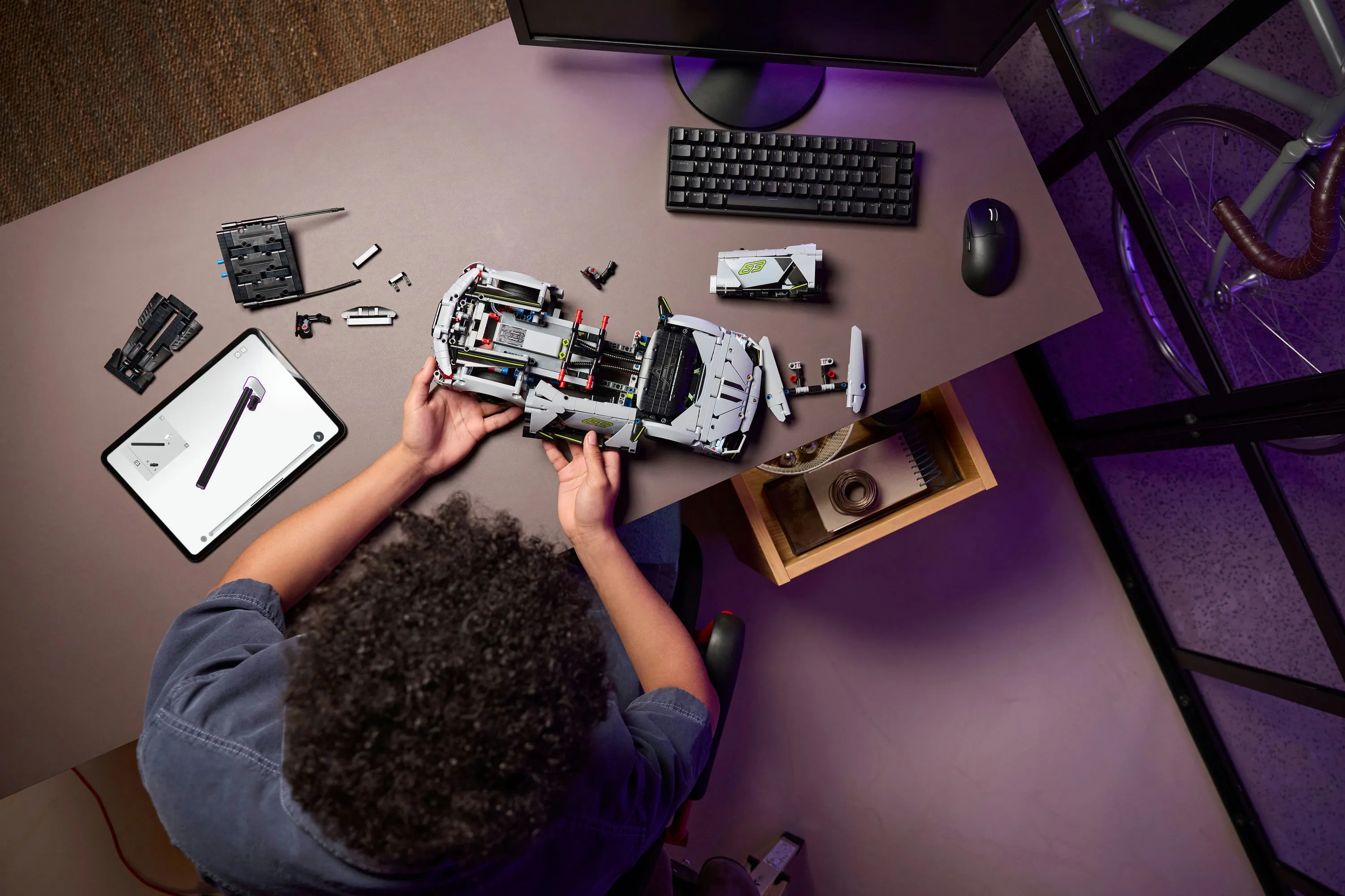 LEGO Technic Lamborghini Revuelto supersportbil 42214