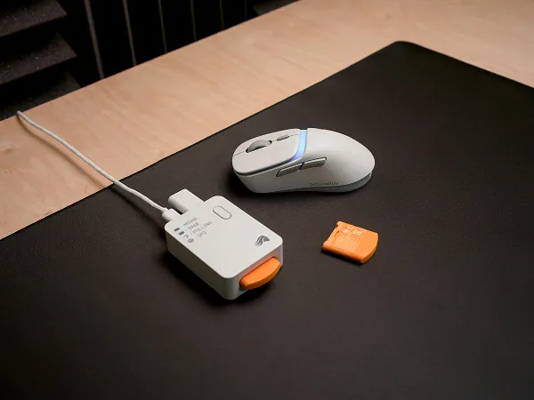 Glorious Model D3 Wireless Gaming Mouse, White Glorious Model D3 Wireless Gaming Mouse, White