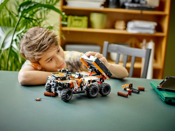 Lego Technic - Terr&auml;ngfordon 42139