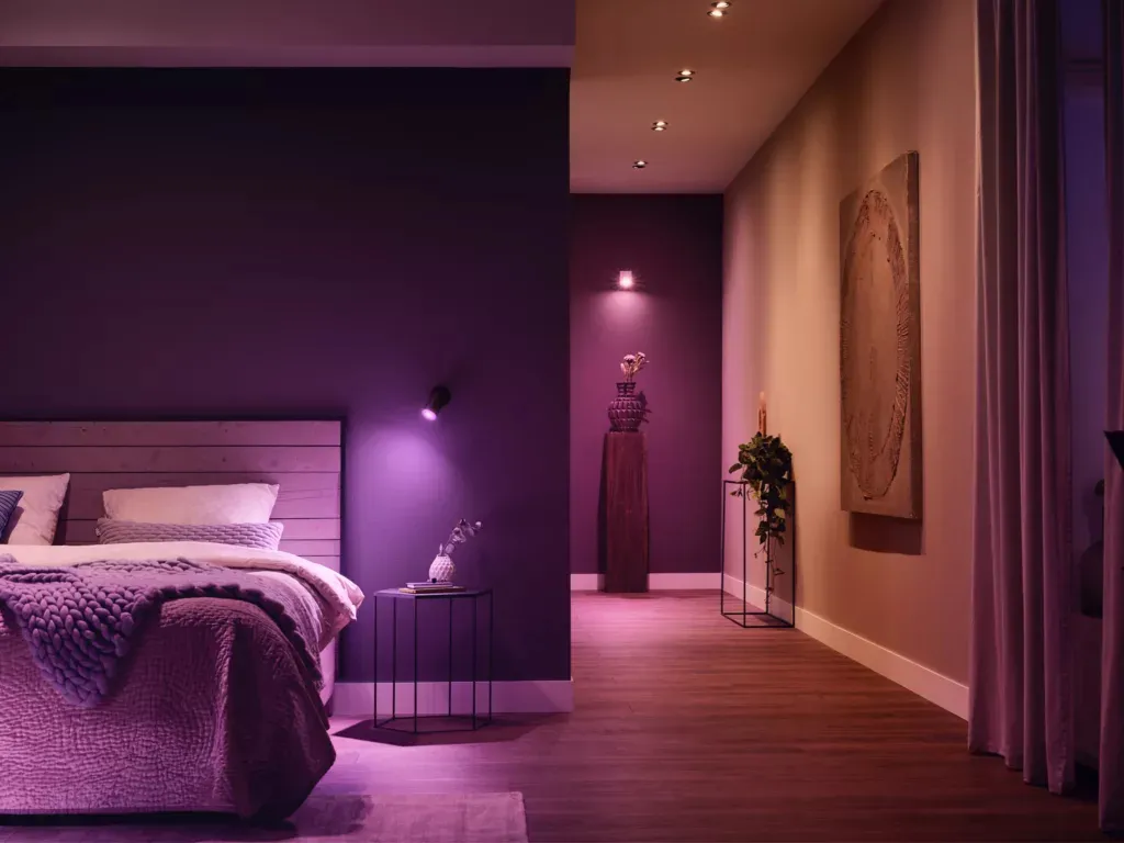 Philips Hue White and Color Ambiance -aloituspakkaus (3x GU10 LED, Hue Bridge Pro, himmenninkytkin)