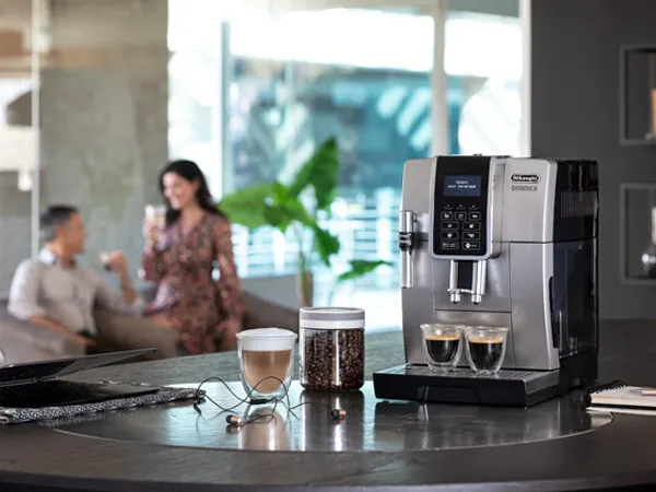 Delonghi DINAMICA ECAM 350.35 -espressokeitin, t&auml;ysautomaattinen, musta, Hopea