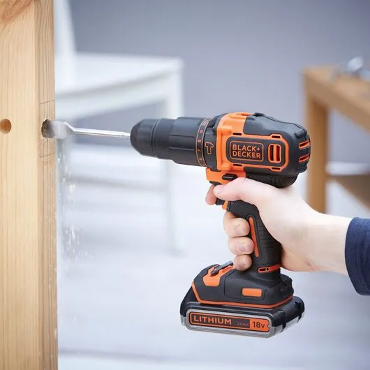 Black &amp; decker Screwdriver 18v ​​2 batteries