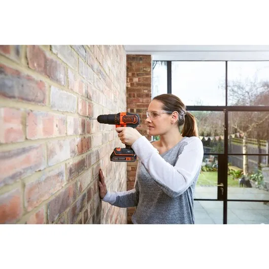 Black &amp; decker Screwdriver 18v ​​2 batteries