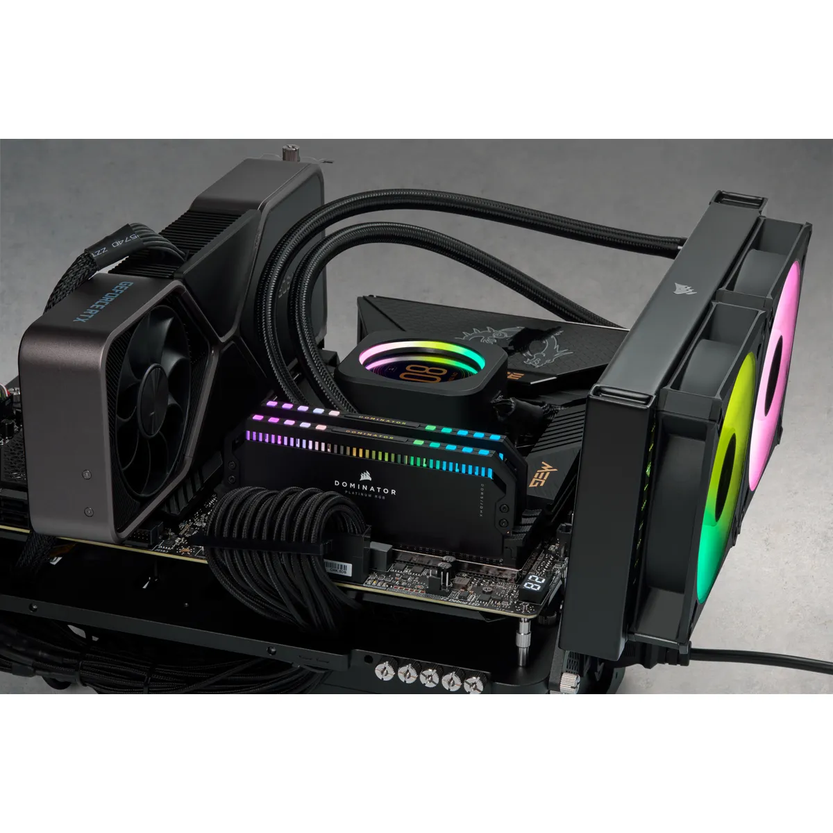 Corsair DOMINATOR PLATINUM RGB 32GB (2 x 16GB) DDR5 6400 MHz, CL32 Memory (XMP)