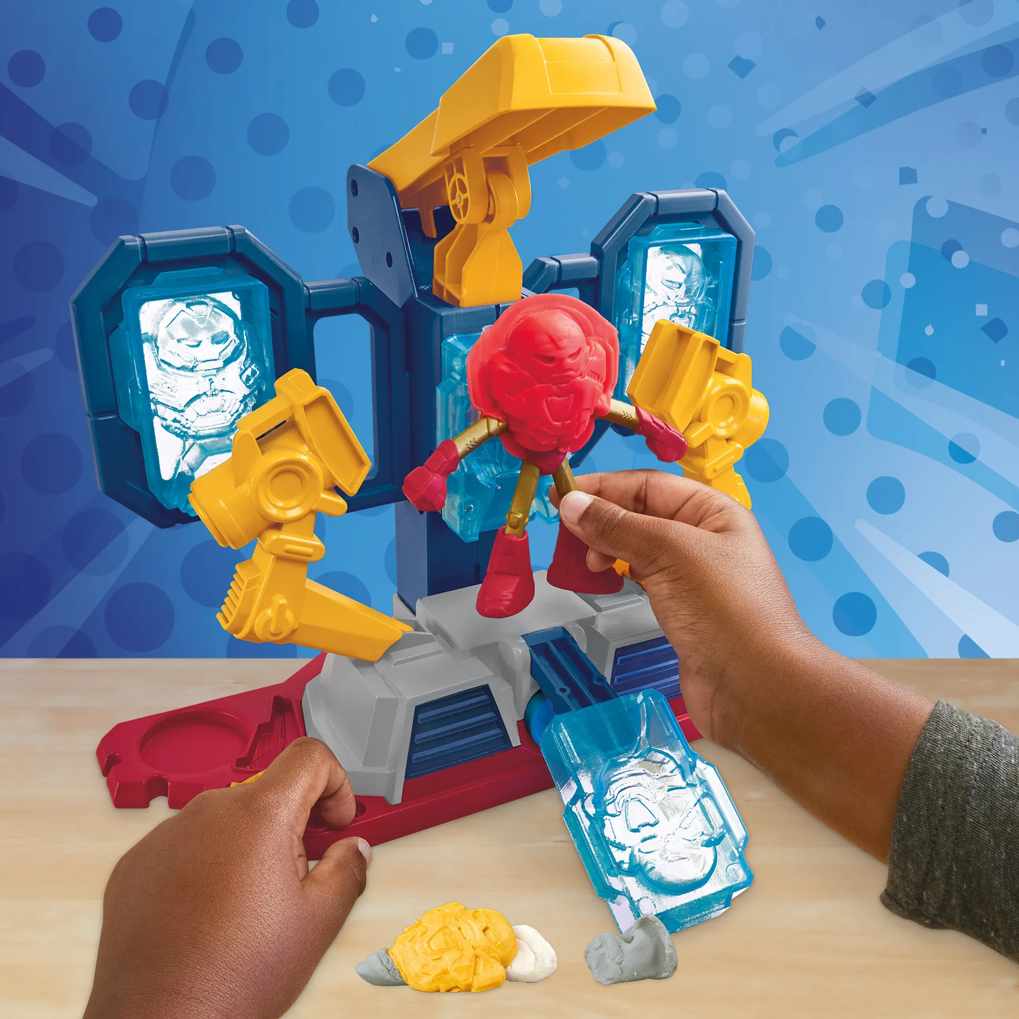 Play-Doh Marvel Iron Man Armor Maker Lab Playset
