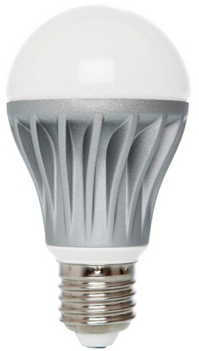 *Verbatim LED-lamppu E27 7,3W 480 lumenia (vastaa 40W hehkulamppua) Kelvin 3000 l&auml;mmin valkoinen, 30 000h k&auml;ytt&ouml;ik&auml;! (E27=perinteinen isokantainen hehkulamppu)