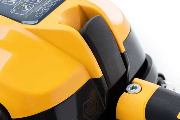Stiga CS 540 (14") &ndash; Motors&aring;g med f&ouml;rbr&auml;nningsmotor
