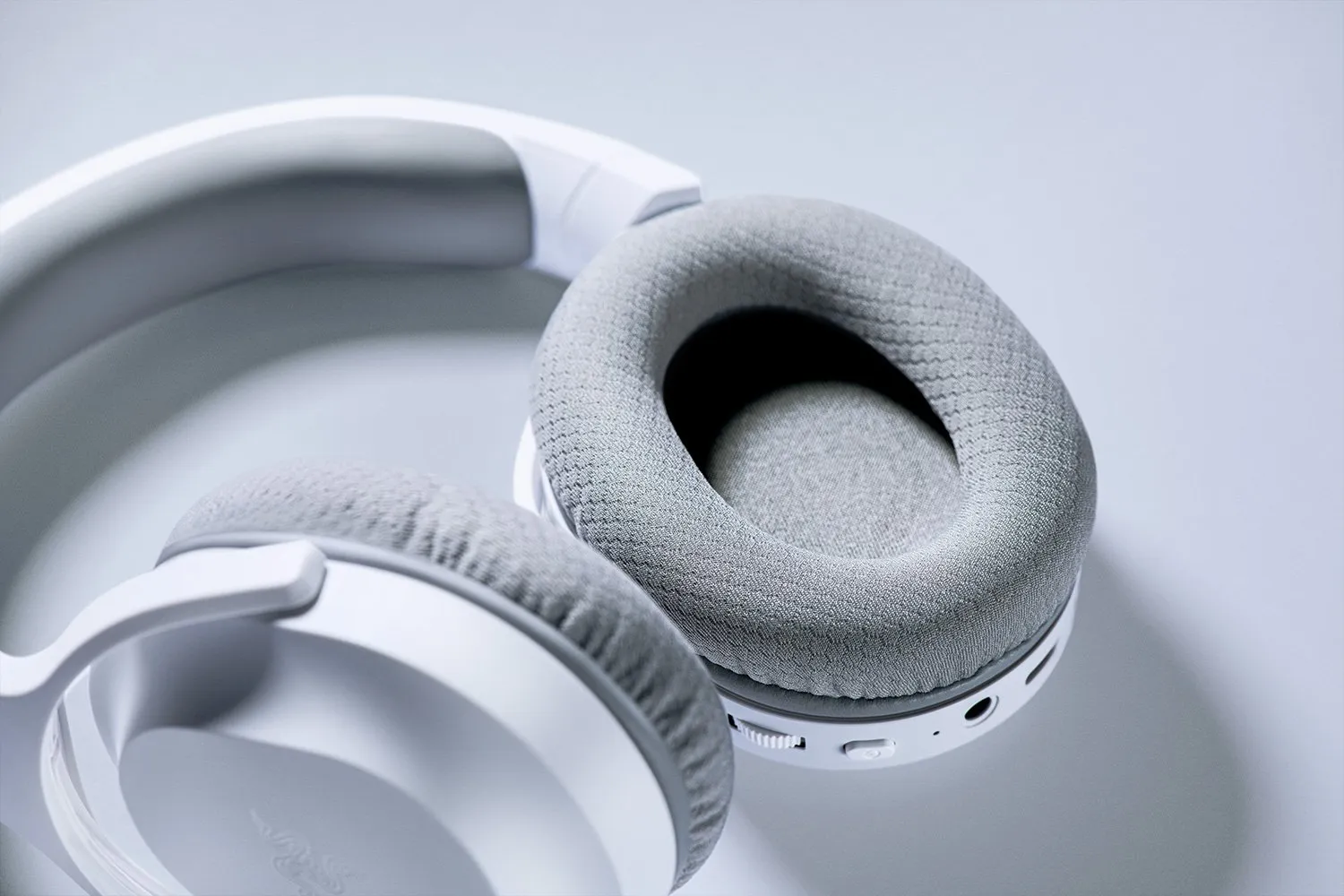 Razer Barracuda X - gaming headset, white