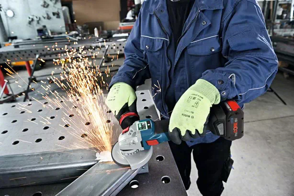 Bosch Professional GWS 18V-10 SC - sladdl&ouml;s vinkelslipmaskin