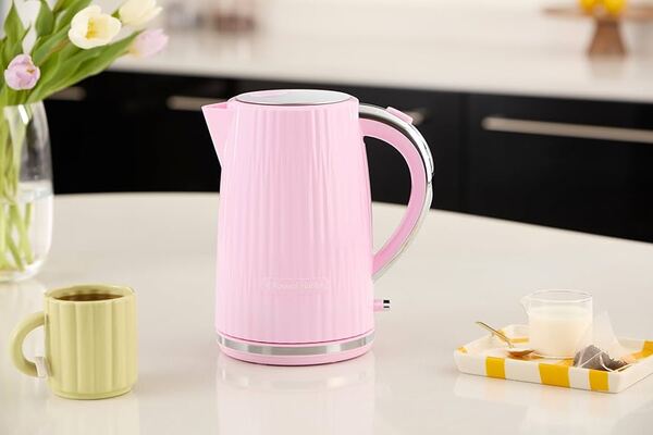 Russell Hobbs Eden kettle, 1.7L, 2400W, Raspberry