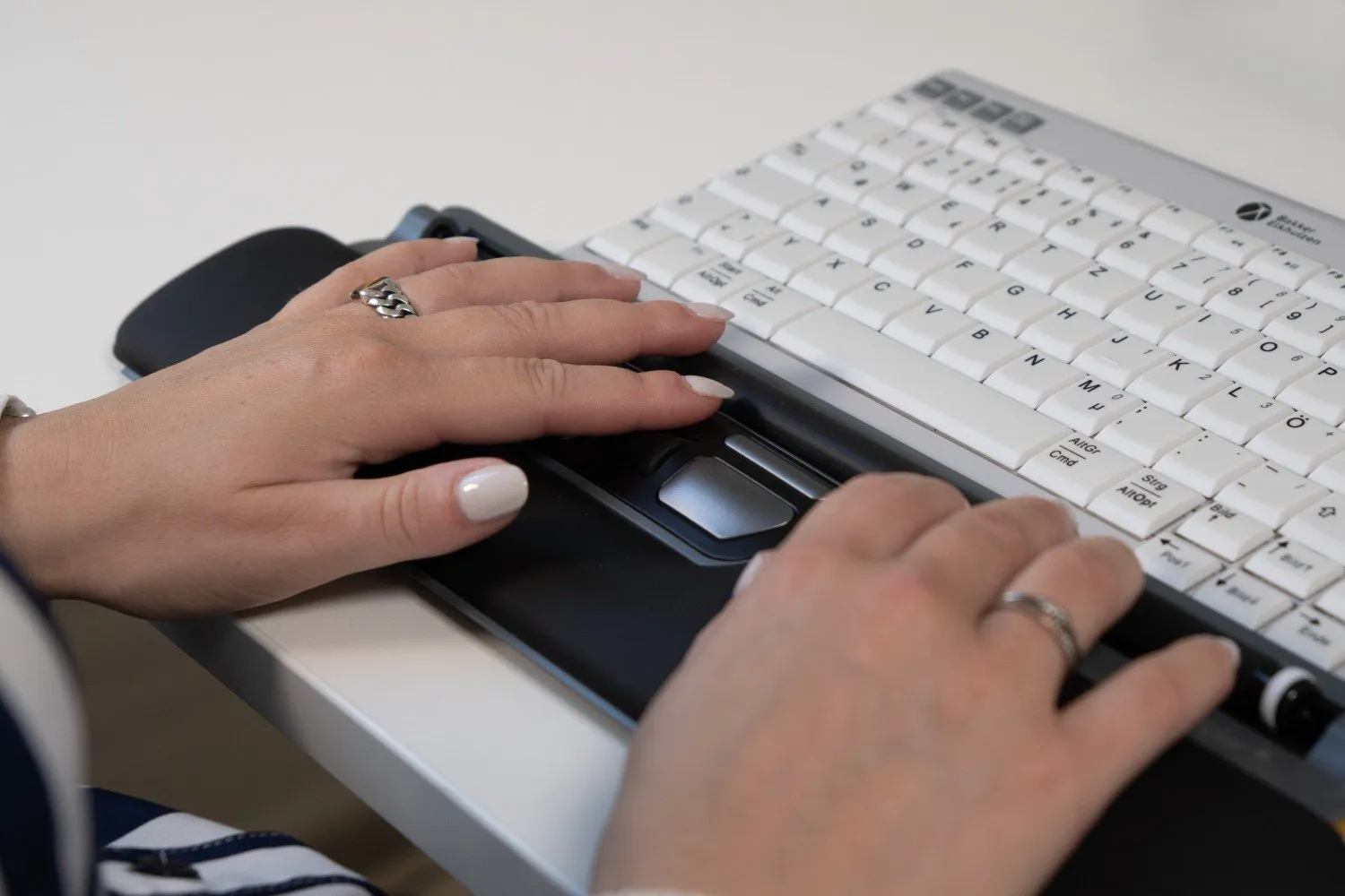 Ergoslider Plus+ - rullmus, svart