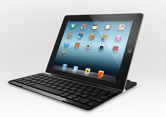 Logitech Ultrathin Keyboard Cover  - n&auml;pp&auml;imist&ouml; ja suoja (iPad 2/3)