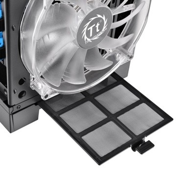 THERMALTAKE Core V71 Big Tower 3 preinstalled 20cm LED fans, I/O ports with 2x USB 2.0, 2x USB 3.0, 1 HD Audio, side window
