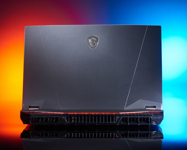 MSI GT76 17,3&quot; 4K i9-9900K 64GB/1TB NVME+1TB HDD/2080 8GB