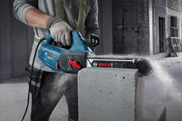 Bosch GAC 250 Professional Corded Electric Saw for Aerated Concrete Blocks, 1200 w, 250 mm