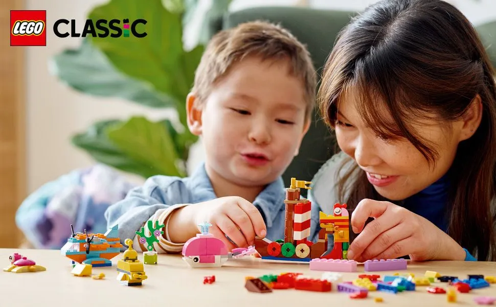 Lego Classic Kreativt havsskoj 11018