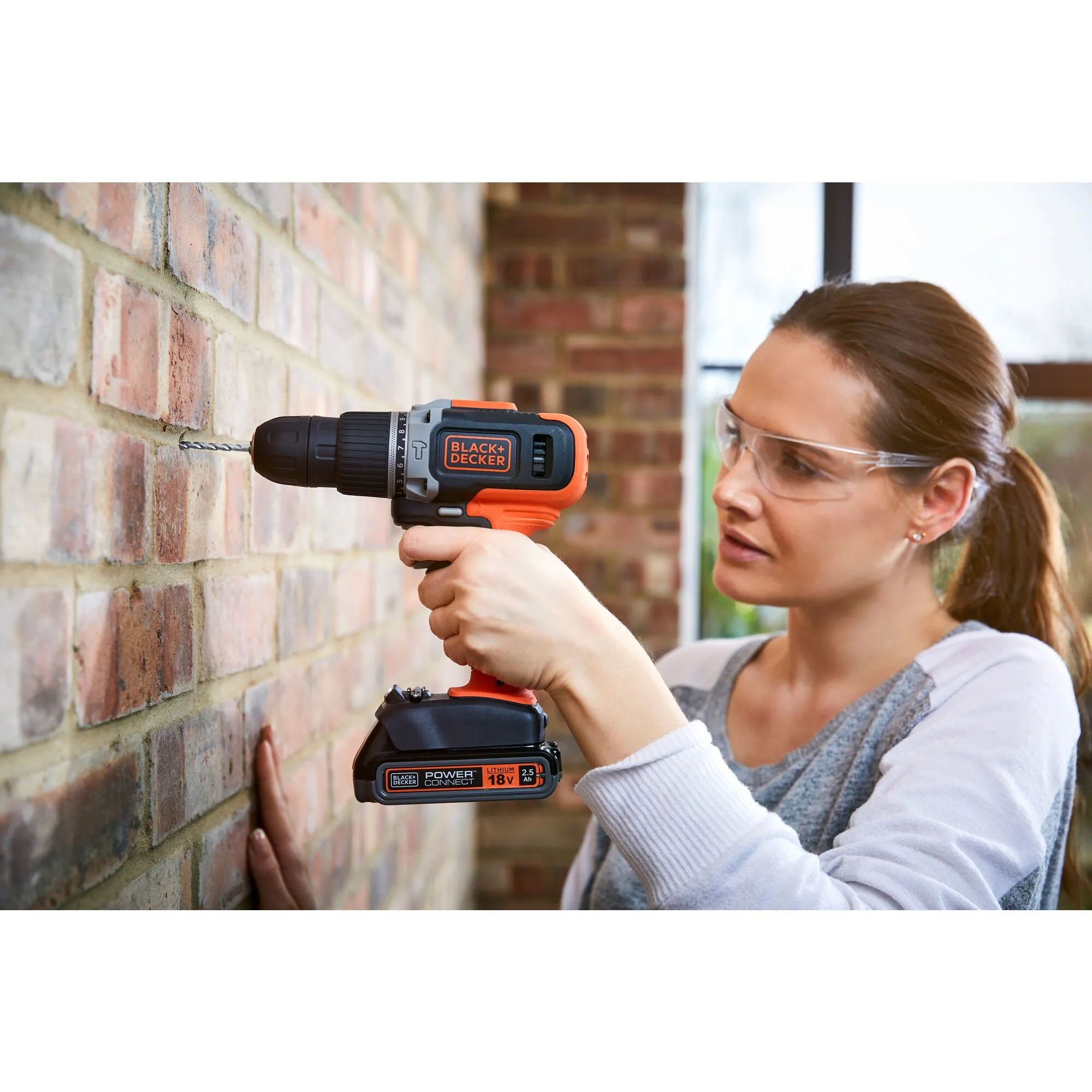 Black &amp; decker Impact drill 18v lithium-ion 2x1,5ah batt