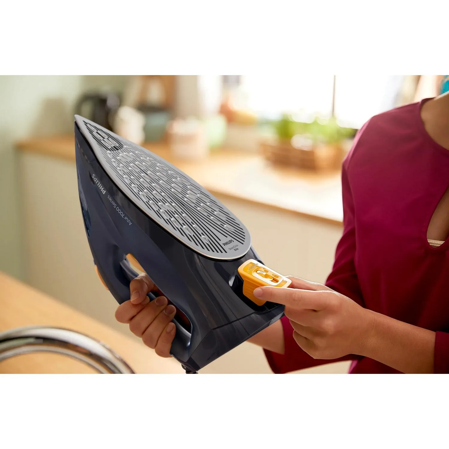 Philips Azur 7000 Series DST7060/20 Steam Iron, 3000W, 0.3L, Blue/Yellow
