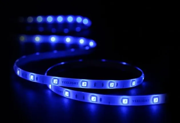Xiaomi Yeelight Lightstrip Plus RGB, HomeKit -LED-nauha, 7,3W, 200cm