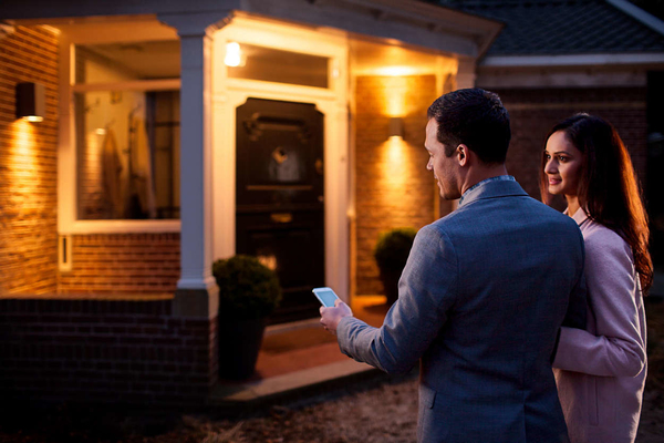 PHILIPS HUE COLOR 6W E14