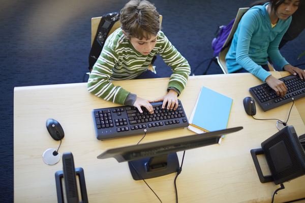 HP Flexible Thin Client t620 - Thin client - torni - 1 x GX-217GA 1.65 GHz - RAM 4 Gt - SSD 16 Gt - Radeon HD 8280E - GigE - WLAN: Bluetooth, 802.11a/b/g/n - Wi