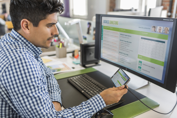 HP Flexible Thin Client t520 - Thin client - torni - 1 x GX-212JC 1.2 GHz - RAM 4 Gt - SSD 16 Gt - GigE - Win Embedded 8 Standard x64 - monitori: ei ole