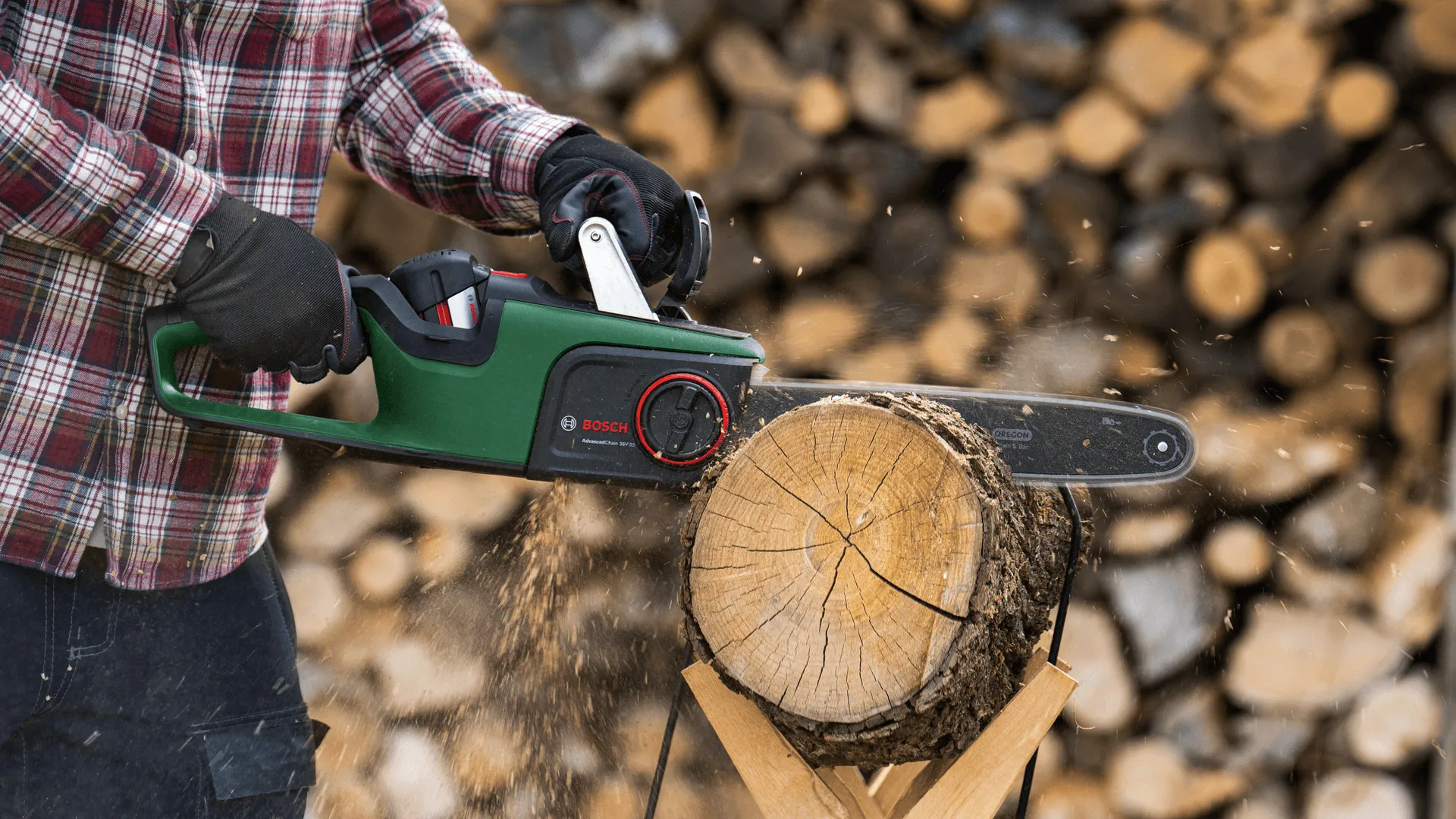 Bosch ADVANCEDCHAIN 36V-35-40 - battery chainsaw