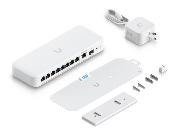 Flexible, 8-port 2.5 GbE switch with a 10 GbE