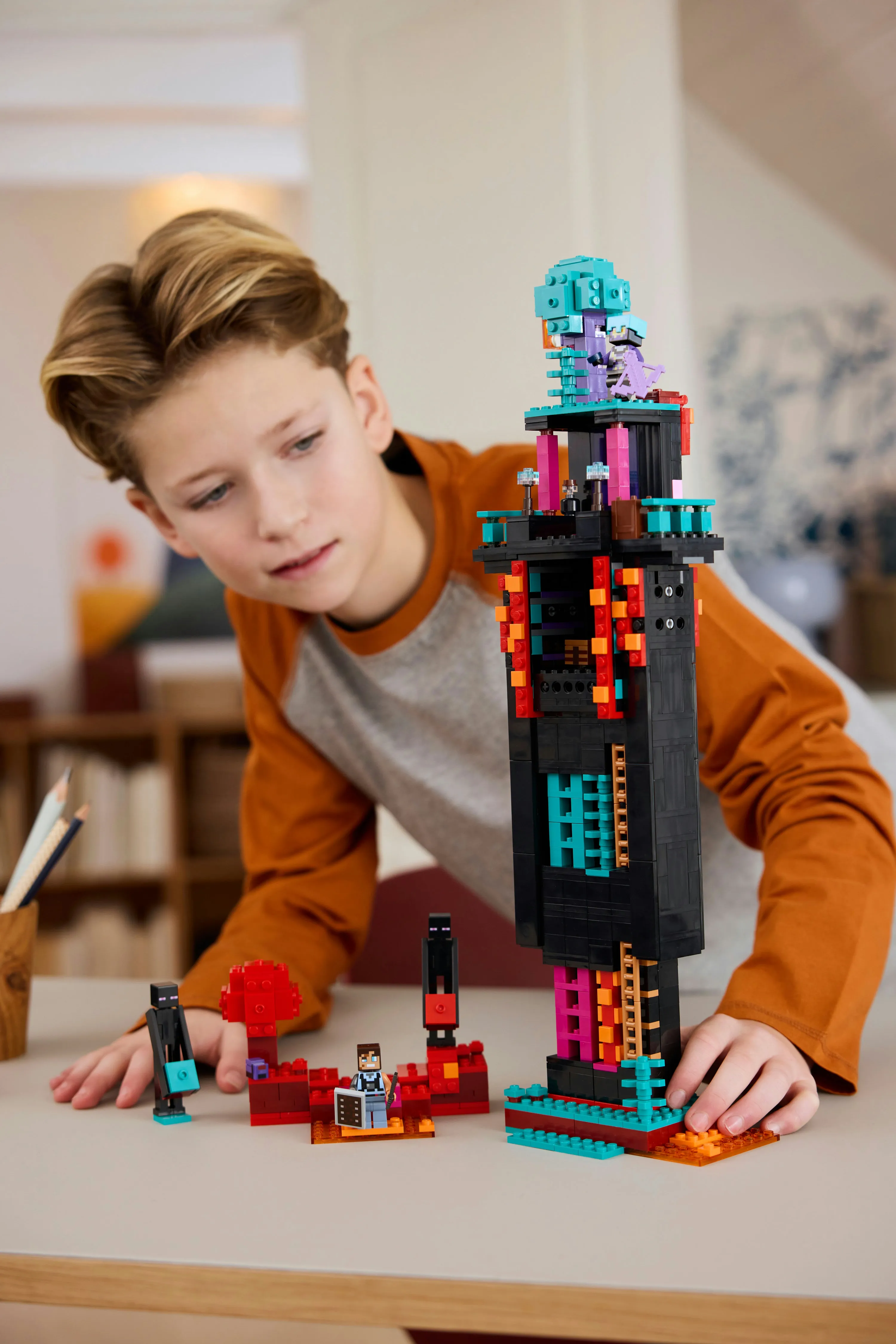 LEGO Minecraft &Auml;&auml;rel&auml;isen torni 21279