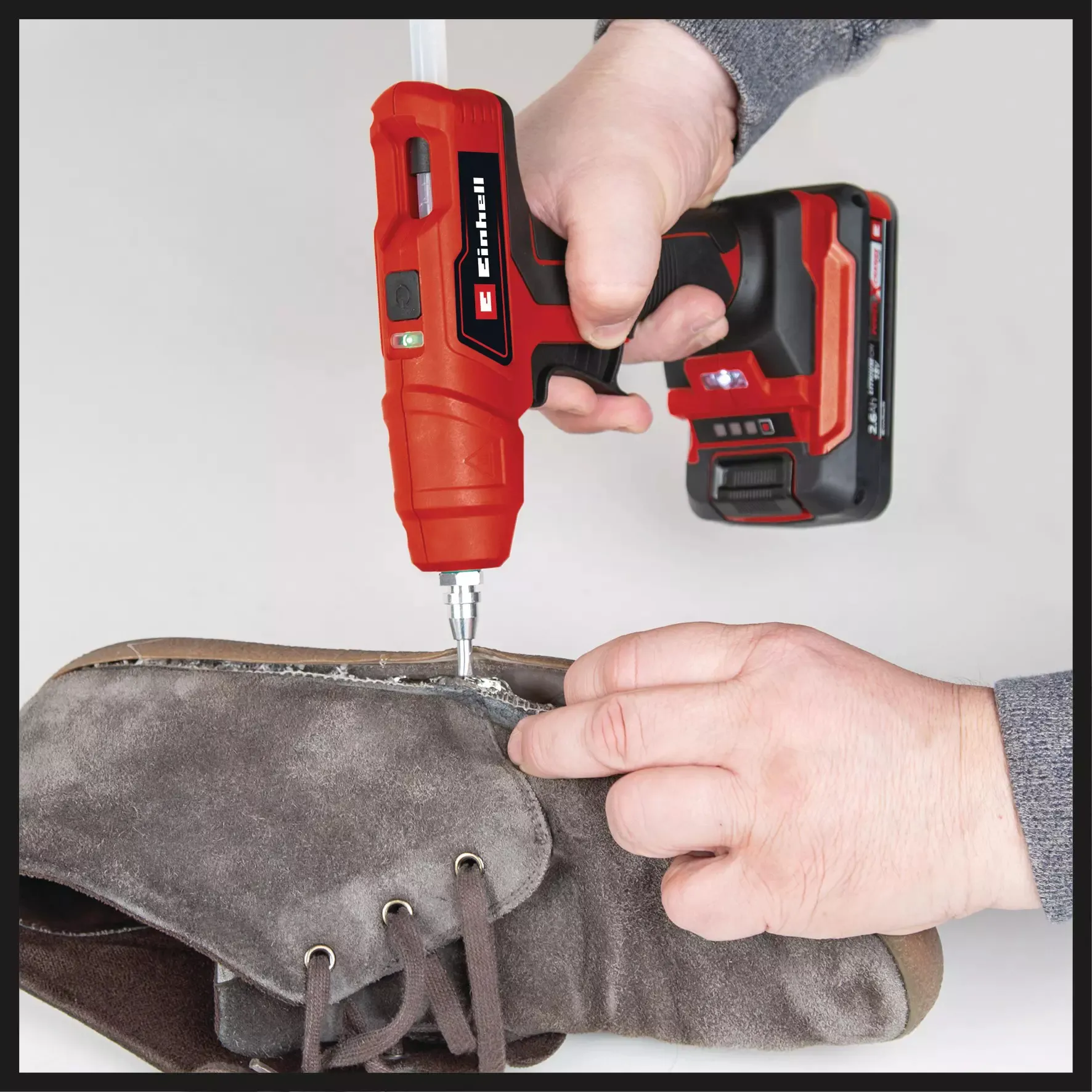 Einhell cordless hot glue gun TE-CG 18 Li - Solo, 18V (red/black, without battery and charger)