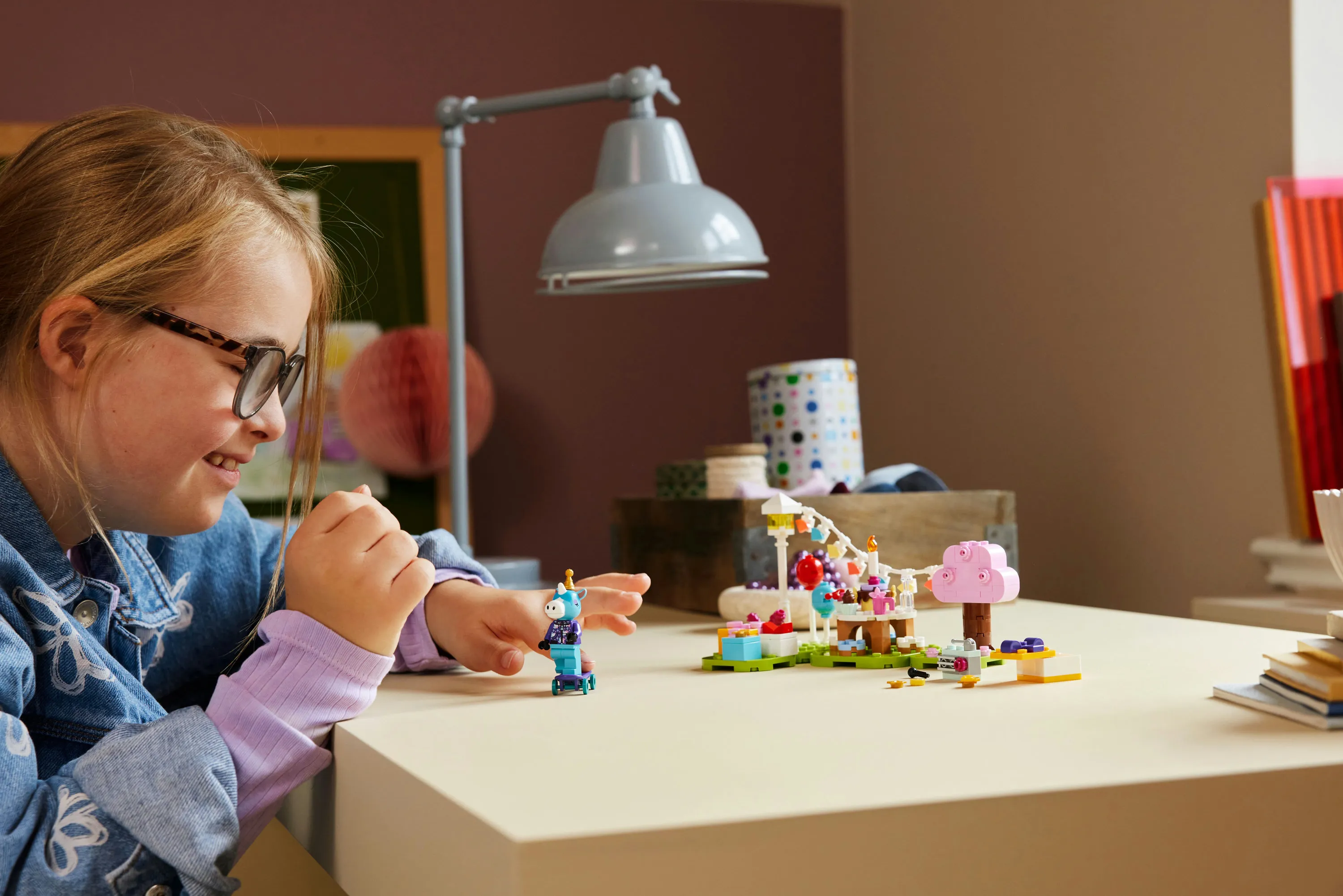 LEGO Animal Crossing Julian's Birthday Party 77046