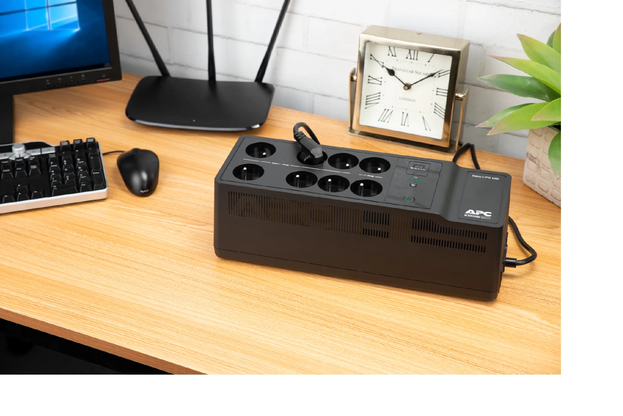 APC BACK-UPS 650VA, 230V, 1 USB
