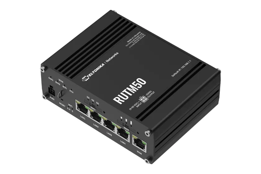 Teltonika RUTM50A00600 5G -reititin, Wi-Fi 5, Dual-band, teollinen, musta
