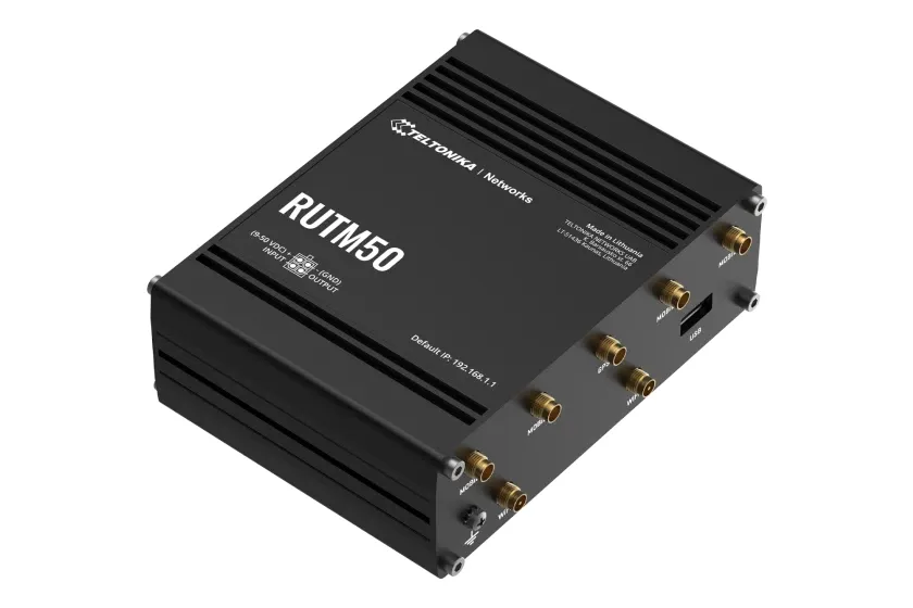 Teltonika RUTM50A00600 5G -reititin, Wi-Fi 5, Dual-band, teollinen, musta