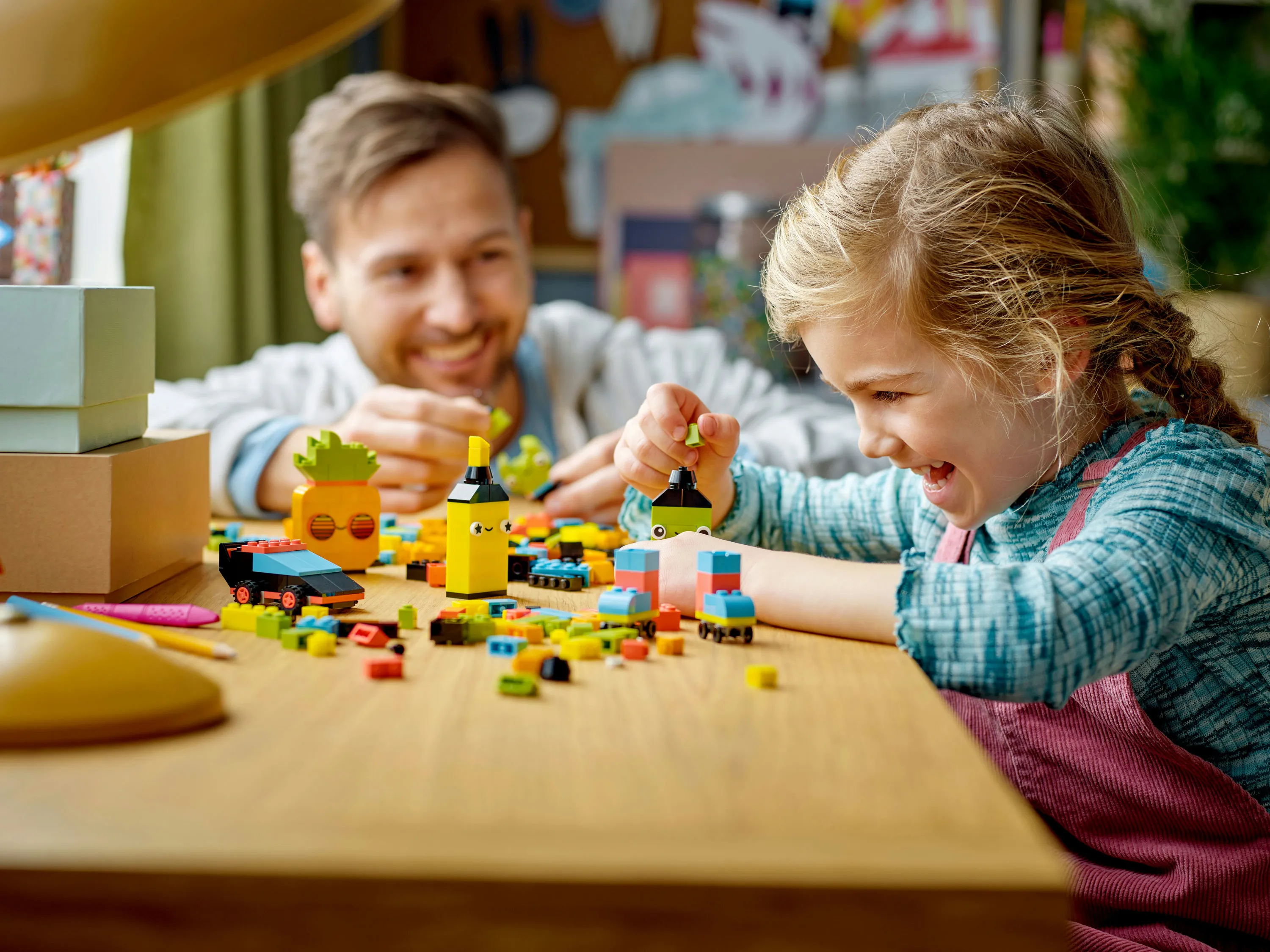 LEGO Classic Creative Fun in Neon Colors 11027