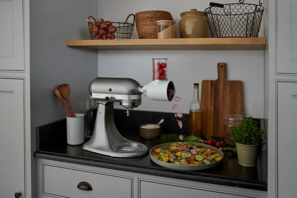 KitchenAid 5KSM125ECU Artisan Stand Mixer, 300 Watt, 4.7 Liter, Silver