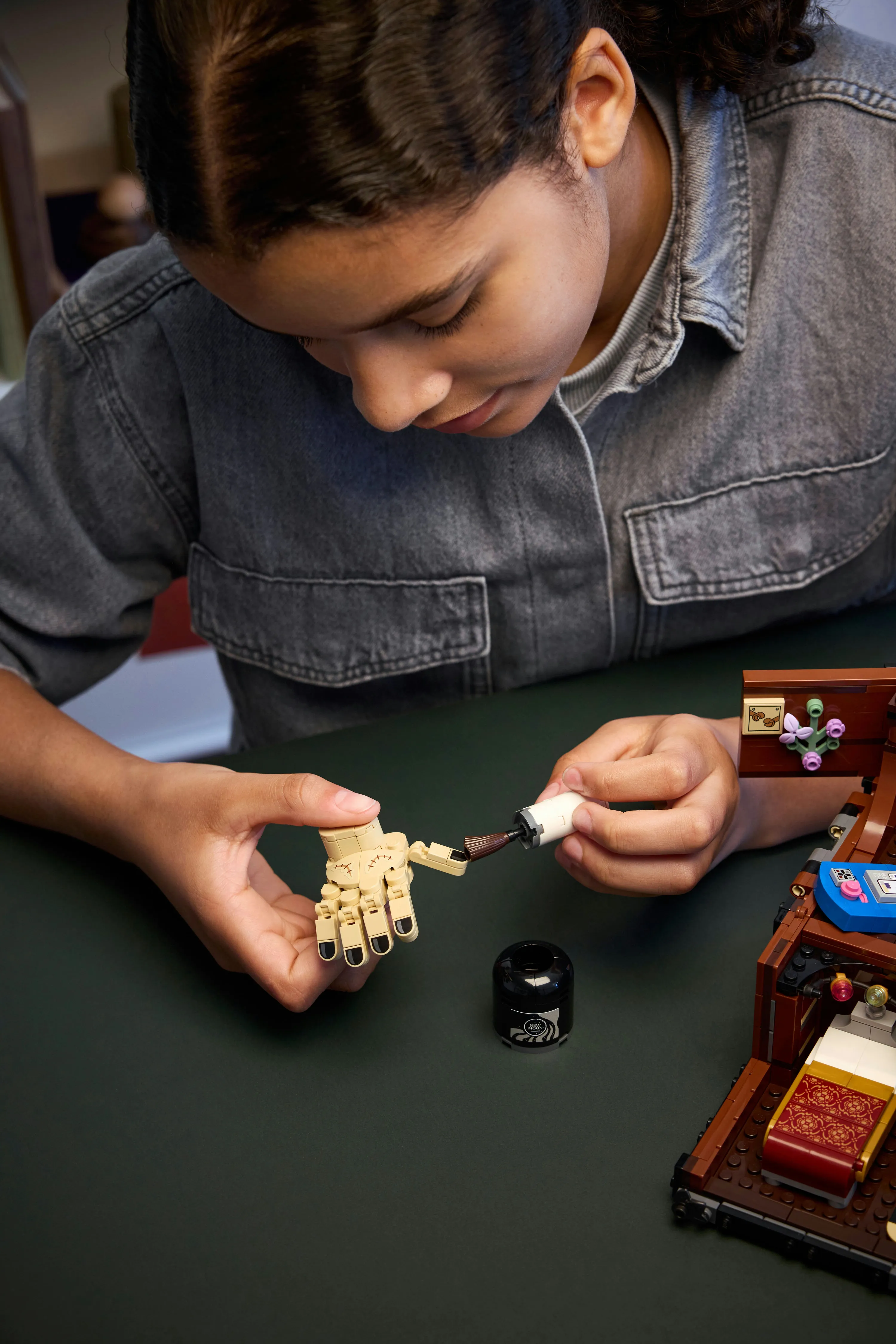 LEGO Wednesday Thingin asunto 76785