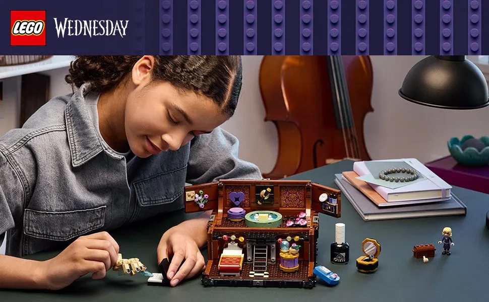 LEGO Wednesday Thingin asunto 76785