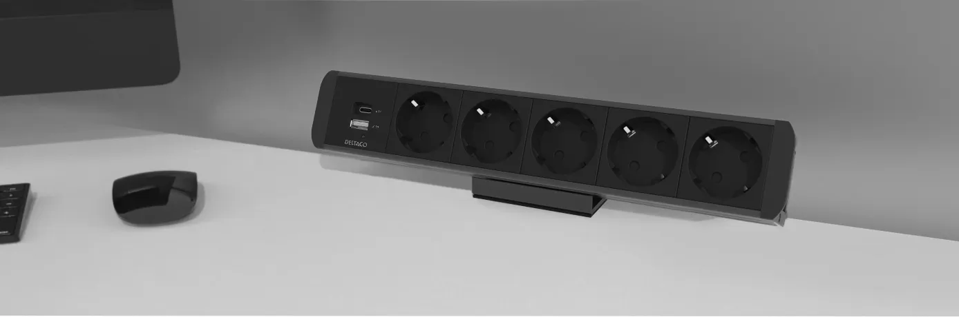 Deltaco On-desk Outlet, 5 outlets, 1x21W A+C USB, GST18 cable
