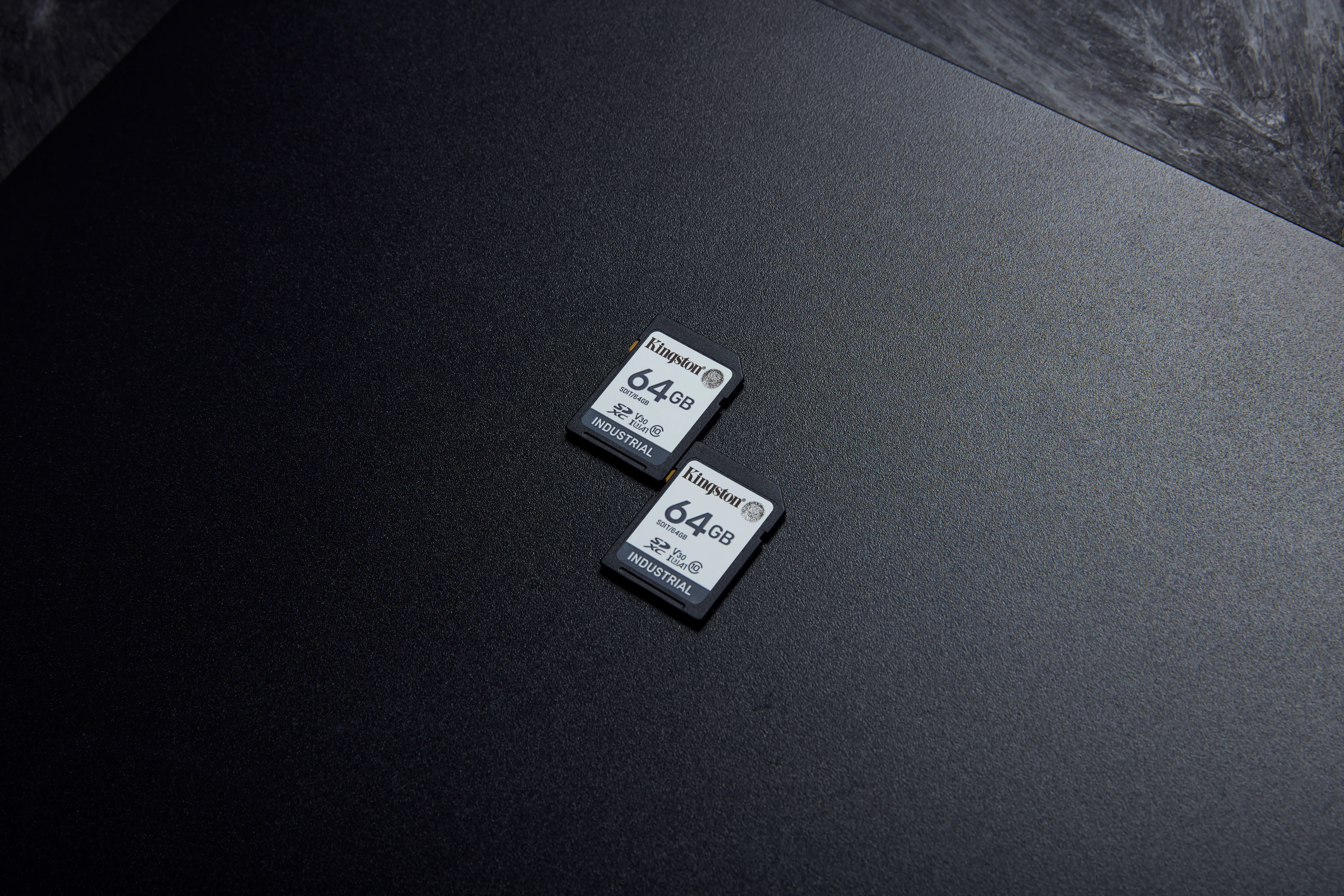 KINGSTON 64GB SDXC Industrial -40C to 85C C10 UHS-I U3 V30 A1 pSLC