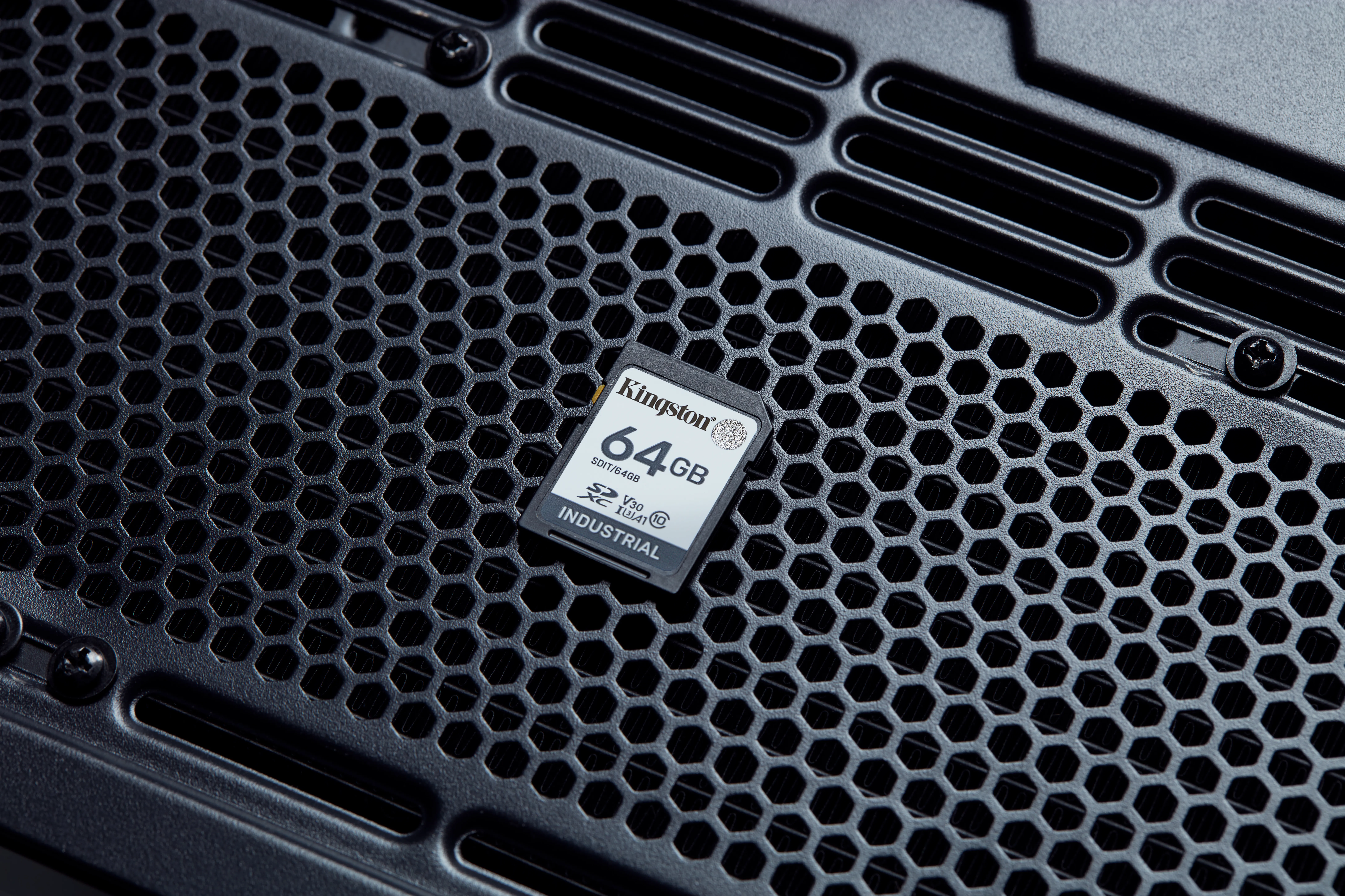 KINGSTON 64GB SDXC Industrial -40C to 85C C10 UHS-I U3 V30 A1 pSLC