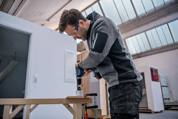 Bosch Cordless Impact Drill GSB 18V-90 C Professional solo, 18V (blue/black, without battery and charger)