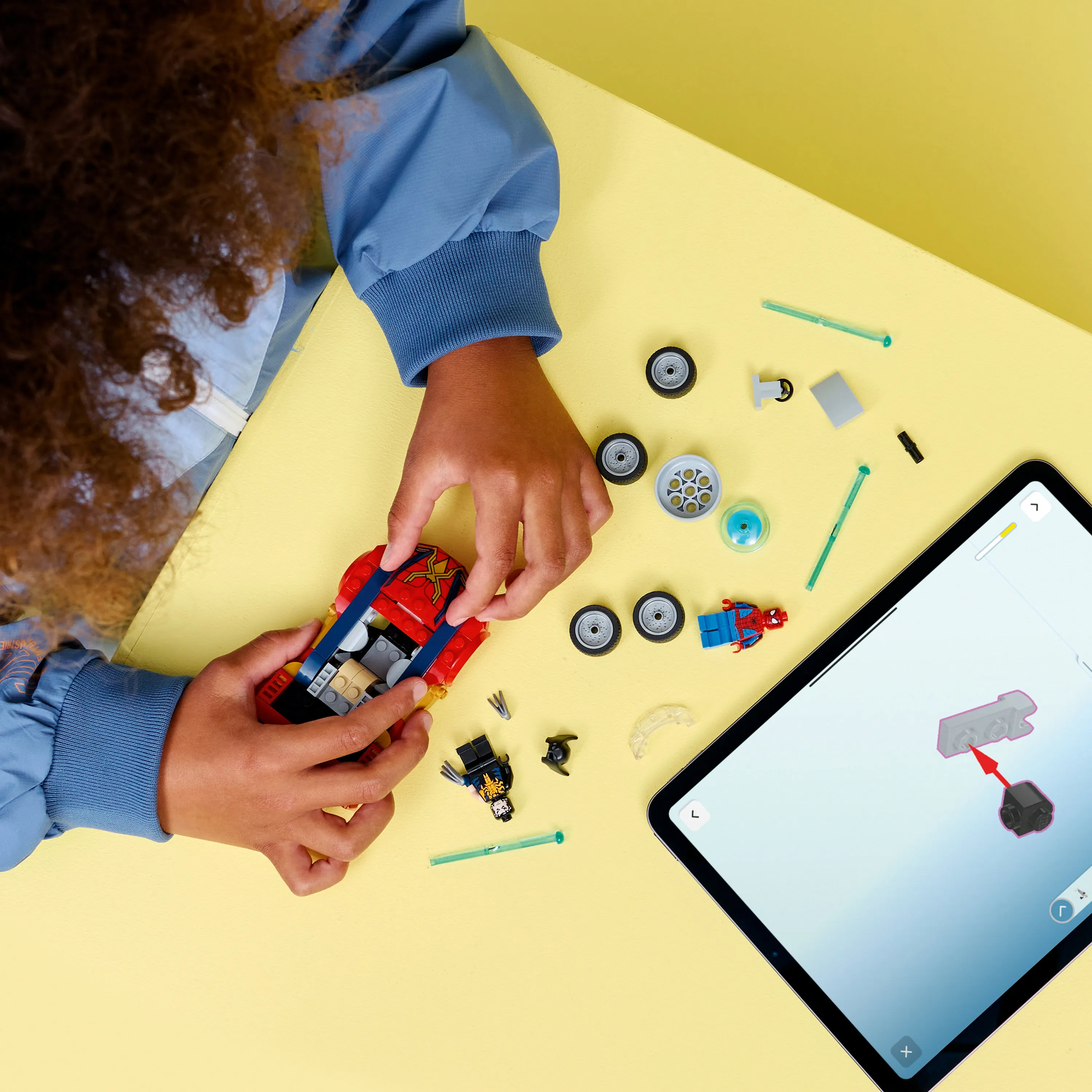 LEGO Marvel Spider-Manin auto vastaan Venomiksi muuttunut Wolverine 76336